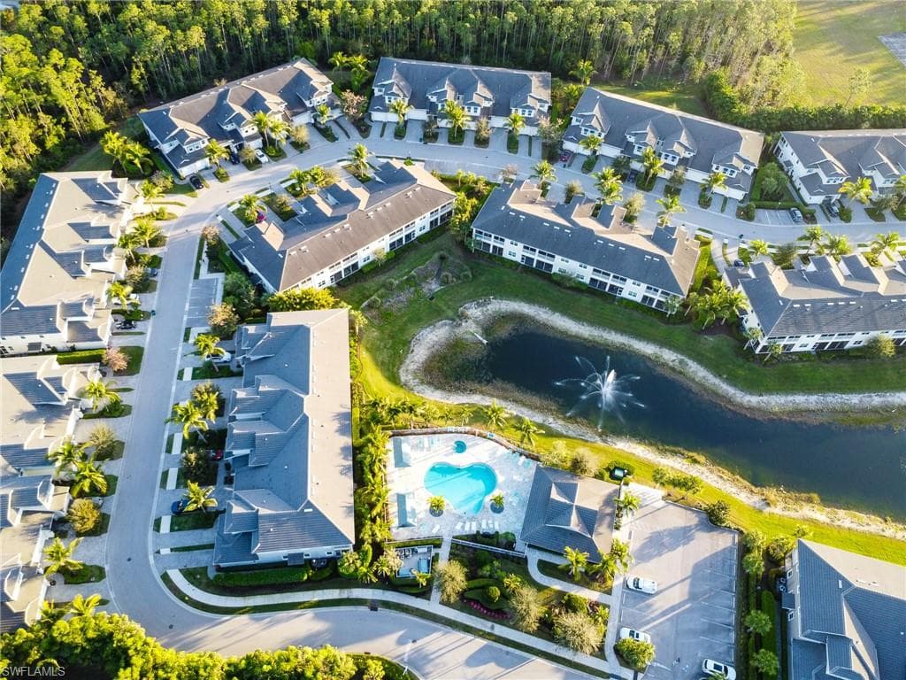 6980 Avalon CIR # 1104, NAPLES FL 34112-44