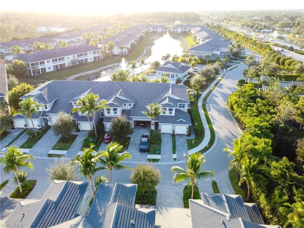 6980 Avalon CIR # 1104, NAPLES FL 34112-43