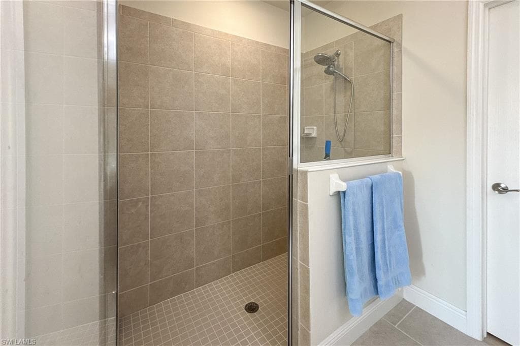 6980 Avalon CIR # 1104, NAPLES FL 34112-24