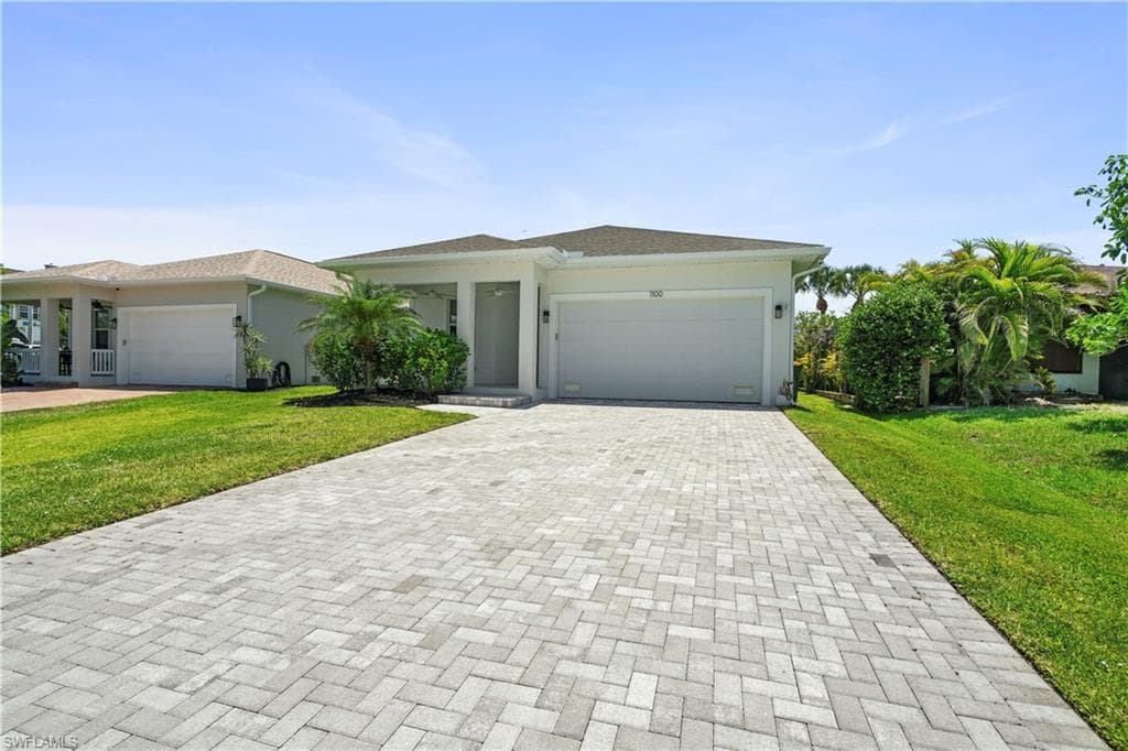 1100 Steeves AVE, NAPLES FL 34104-5