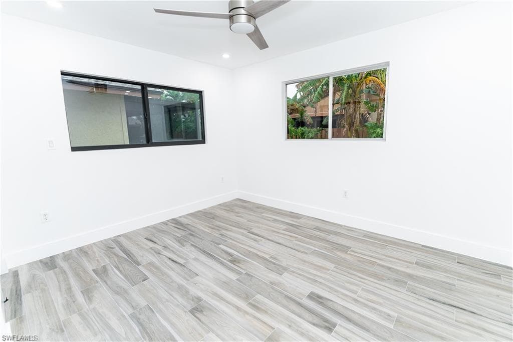 6499 Royal Woods DR, FORT MYERS FL 33908-10