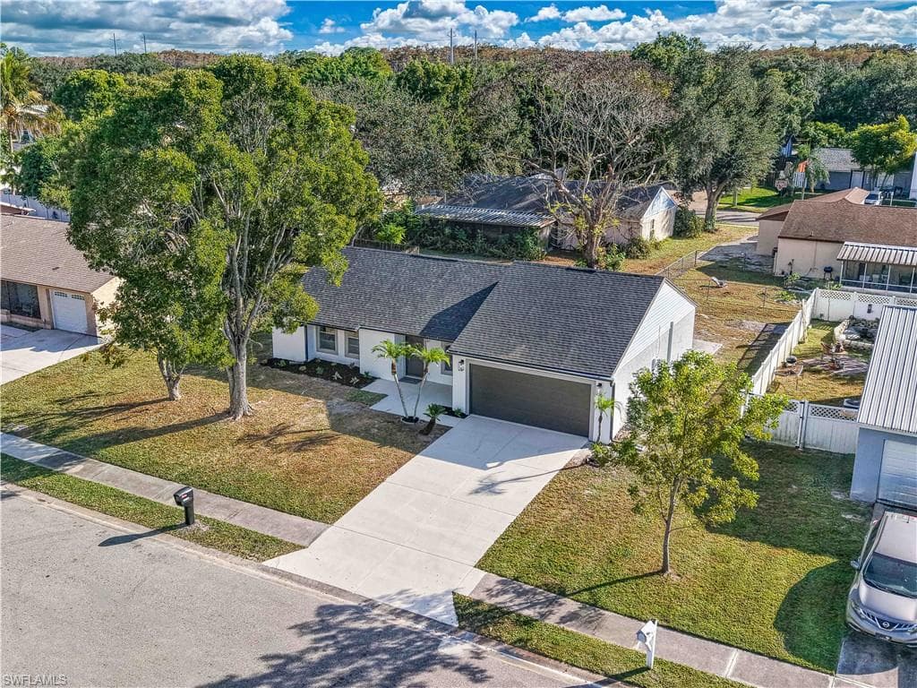 15736 Coral Vine LN, FORT MYERS FL 33905-33