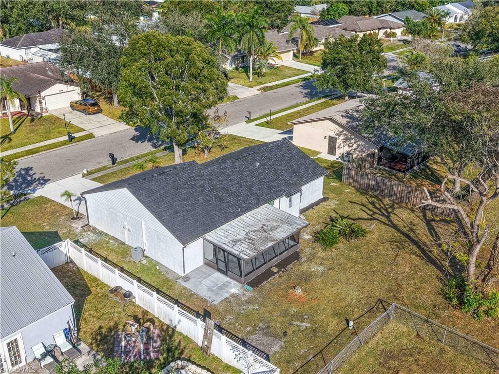15736 Coral Vine LN, FORT MYERS FL 33905-30