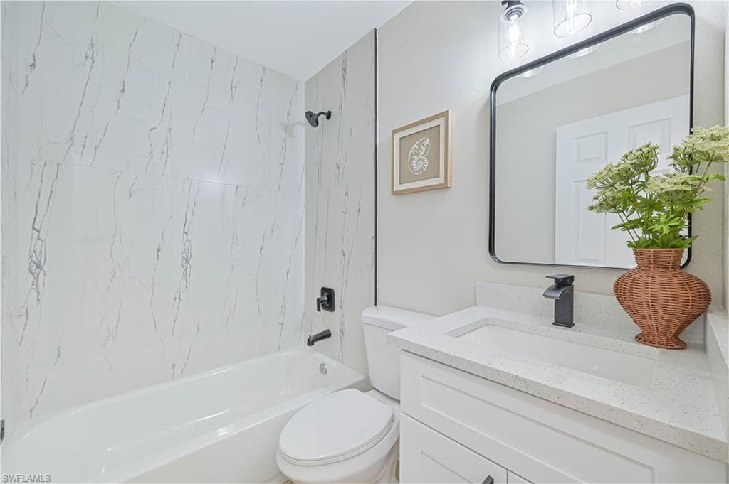 15736 Coral Vine LN, FORT MYERS FL 33905-20