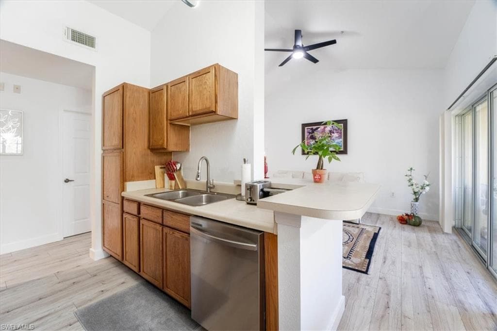 7925 Preserve CIR # 333, NAPLES FL 34119-4