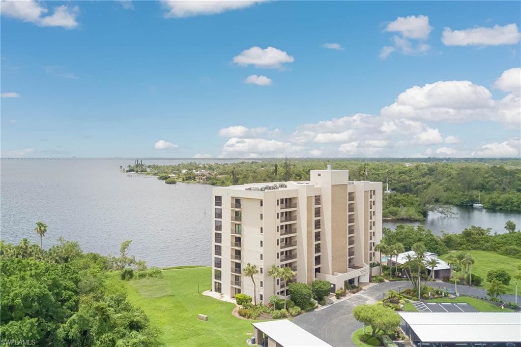 4510 N Key DR 204-25