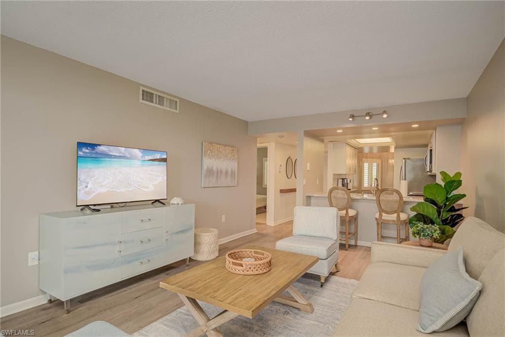 4510 N Key DR 204-4