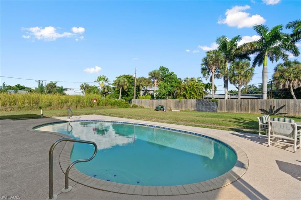 14773 Martin DR, FORT MYERS FL 33908-19