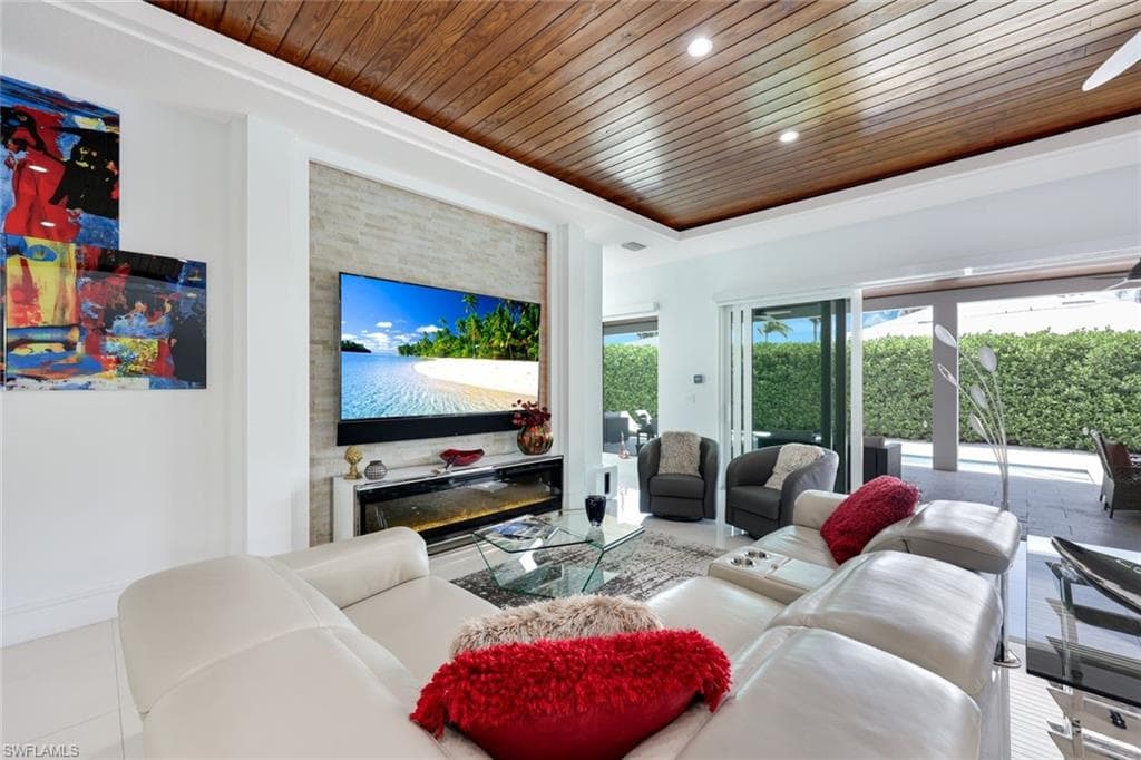 1167 22nd AVE N, NAPLES FL 34103-4