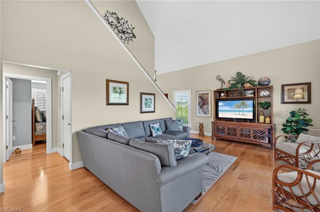 698 Spartina CT, SANIBEL FL 33957-3