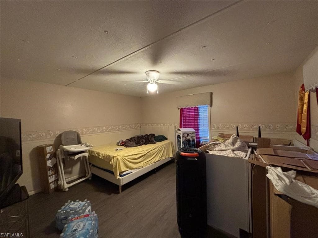 8106 Penny DR, NORTH FORT MYERS FL 33917-5