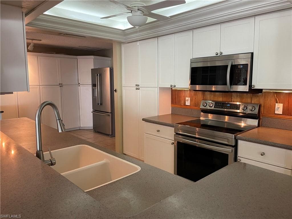 6335 Hofstra CT W, FORT MYERS FL 33919-9