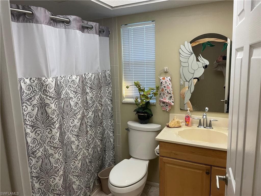 6335 Hofstra CT W, FORT MYERS FL 33919-23