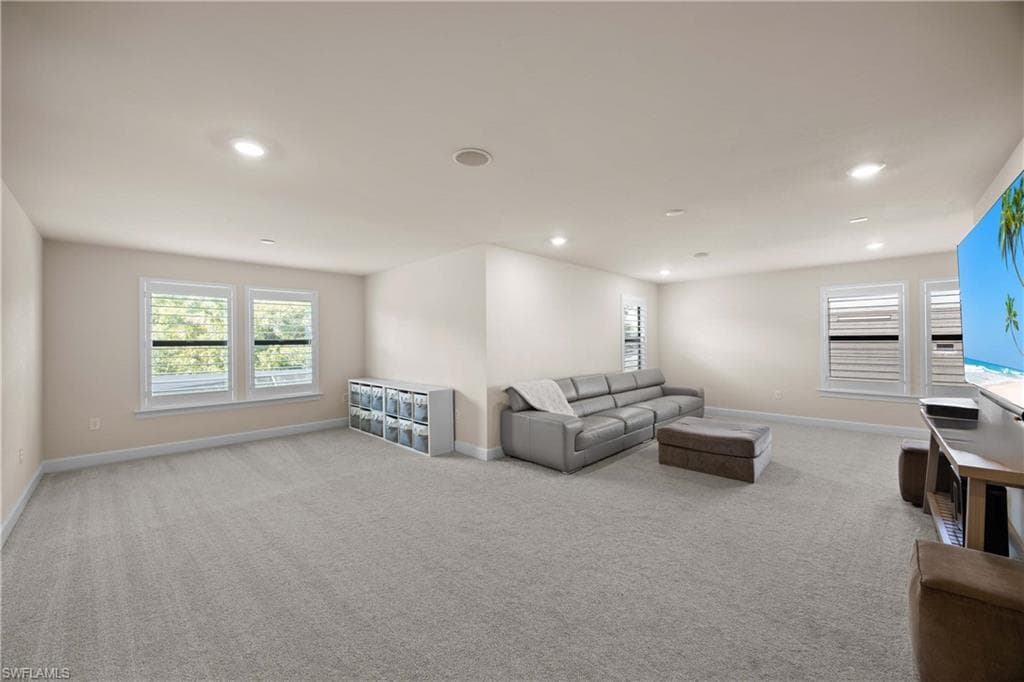6825 Greenbriar CT-22
