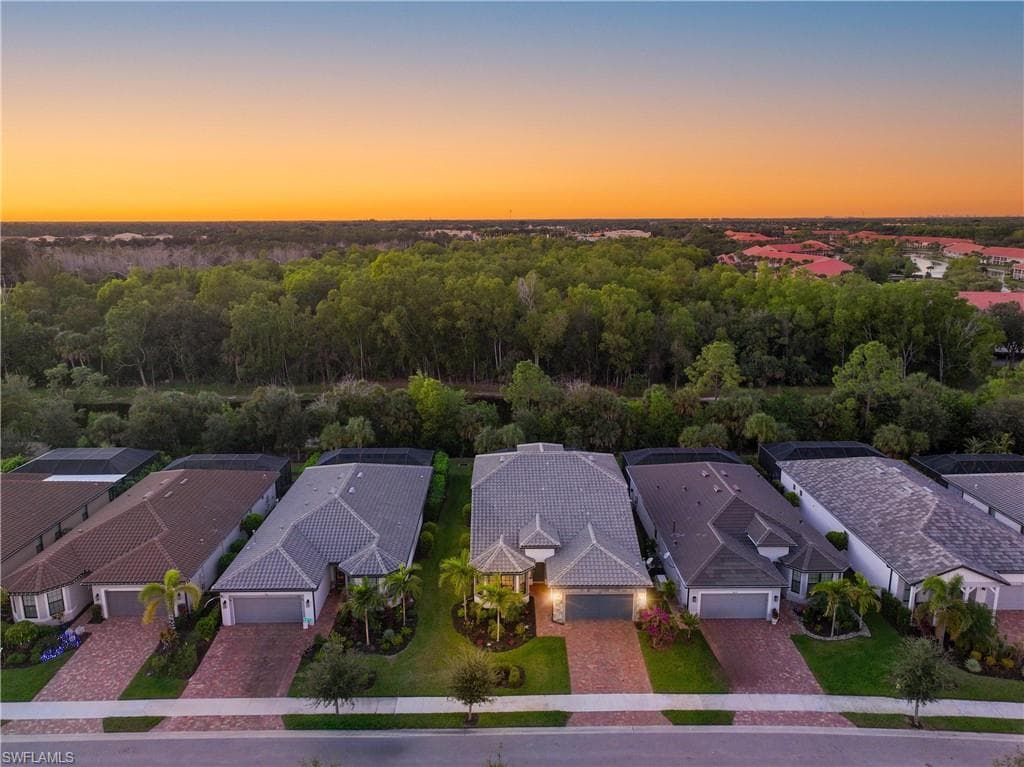 6825 Greenbriar CT-35