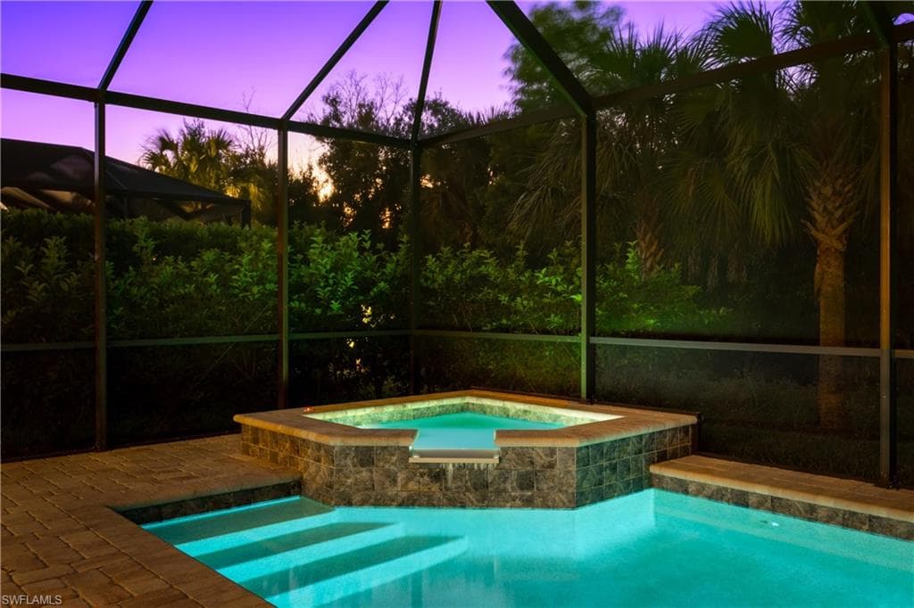 6825 Greenbriar CT-31