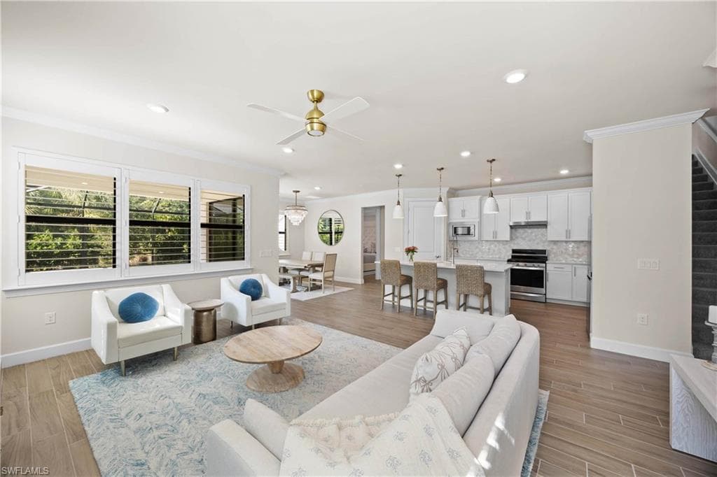 6825 Greenbriar CT-7
