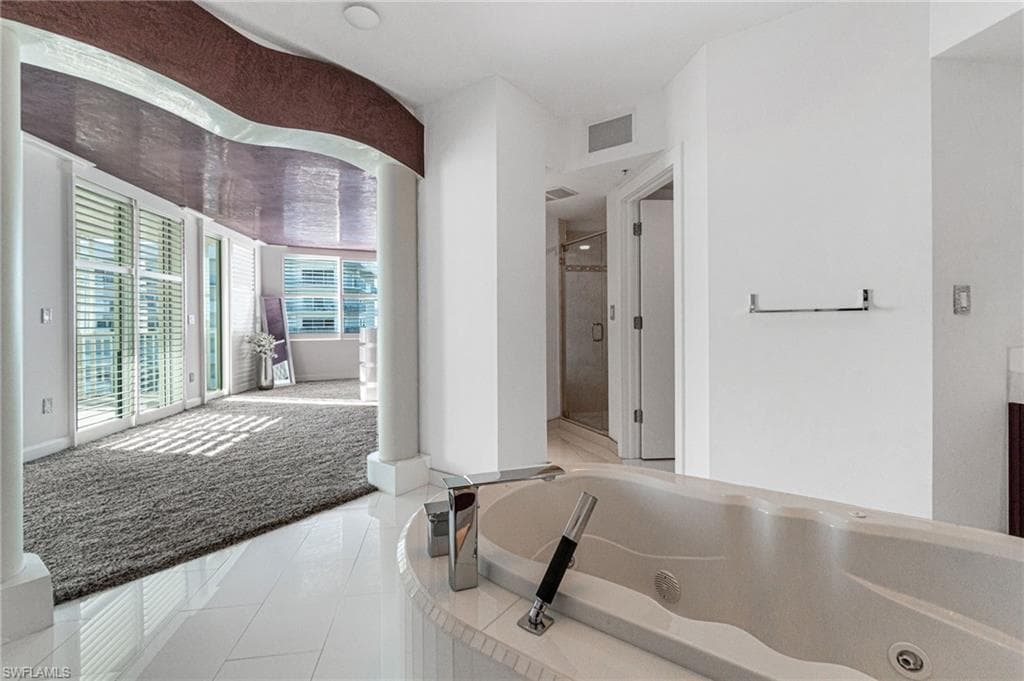 1070 S Collier BLVD # D, MARCO ISLAND FL 34145-27