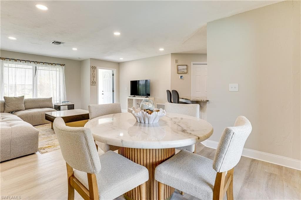 6030 Perthshire LN, FORT MYERS FL 33908-5