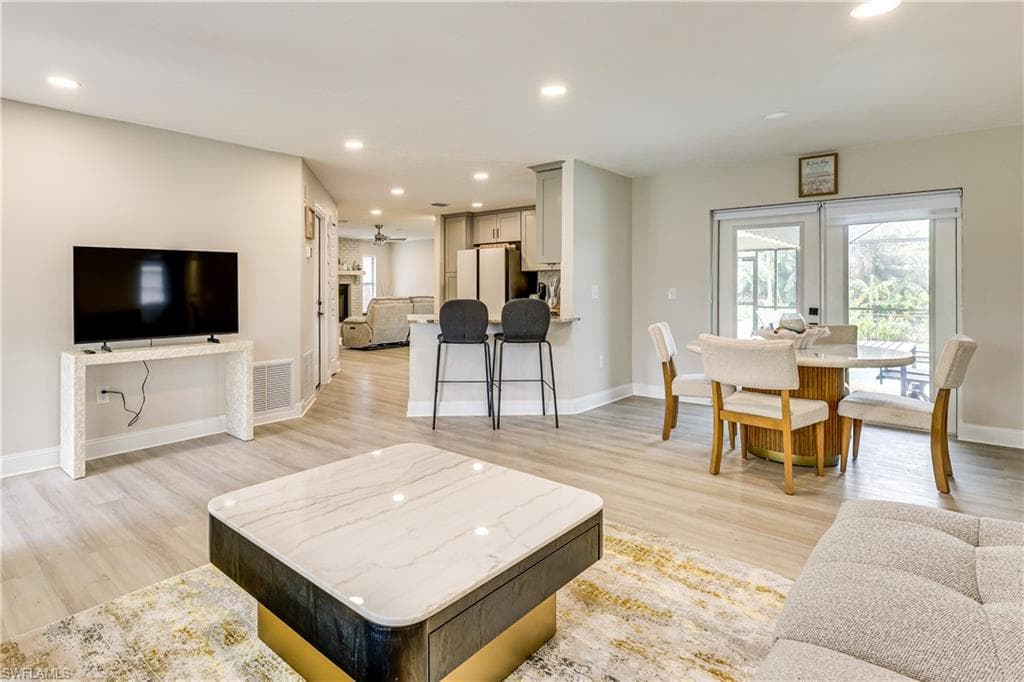 6030 Perthshire LN, FORT MYERS FL 33908-9