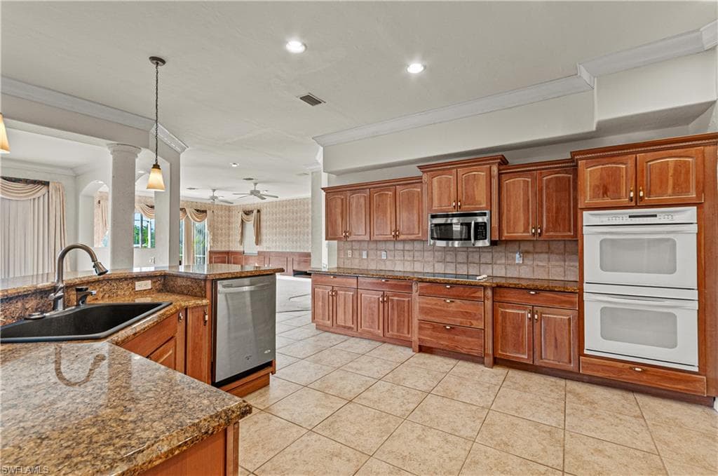 15840 Catalpa Cove DR, FORT MYERS FL 33908-10