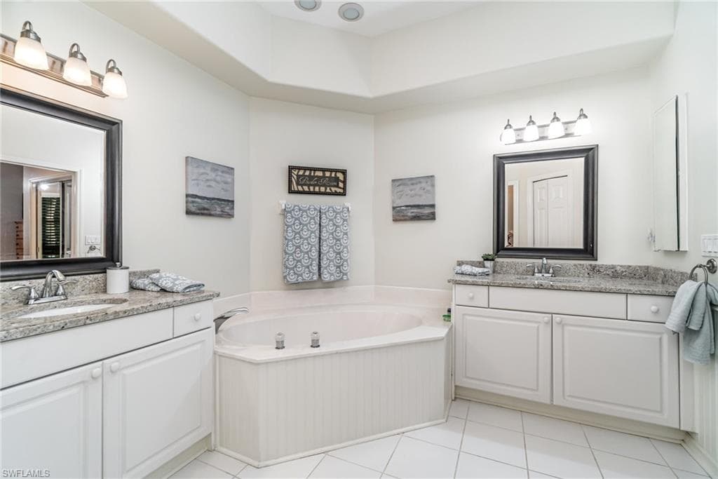 12691 Fox Ridge DR, BONITA SPRINGS FL 34135-14