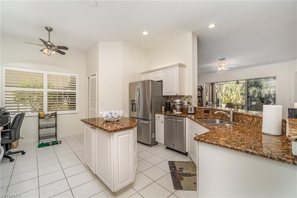 12691 Fox Ridge DR, BONITA SPRINGS FL 34135-7