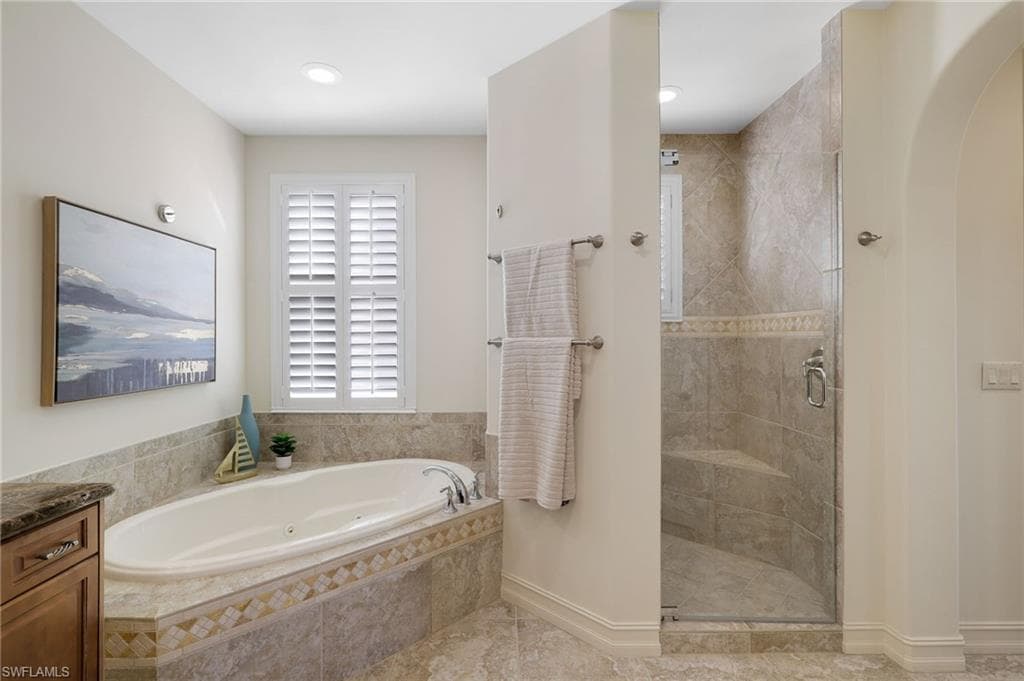 17770 Via Bella Acqua CT # 202, MIROMAR LAKES FL 33913-15