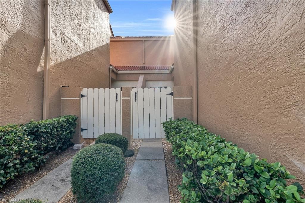 7150 Golden Eagle CT # 213, FORT MYERS FL 33912-37