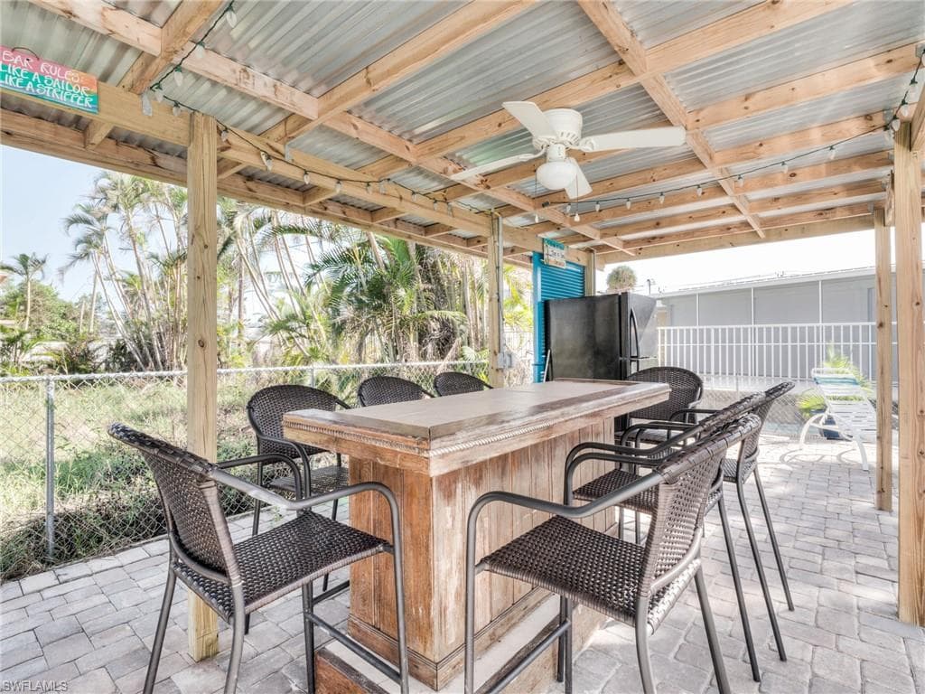 130-132 Delmar AVE, FORT MYERS BEACH FL 33931-26