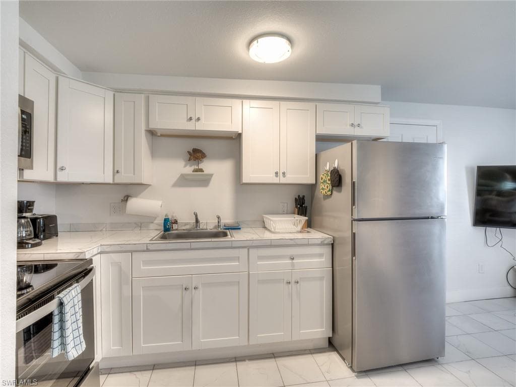 130-132 Delmar AVE, FORT MYERS BEACH FL 33931-12