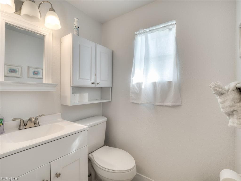 130-132 Delmar AVE, FORT MYERS BEACH FL 33931-16