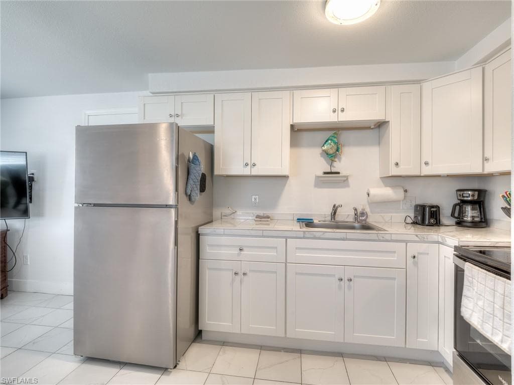 130-132 Delmar AVE, FORT MYERS BEACH FL 33931-23