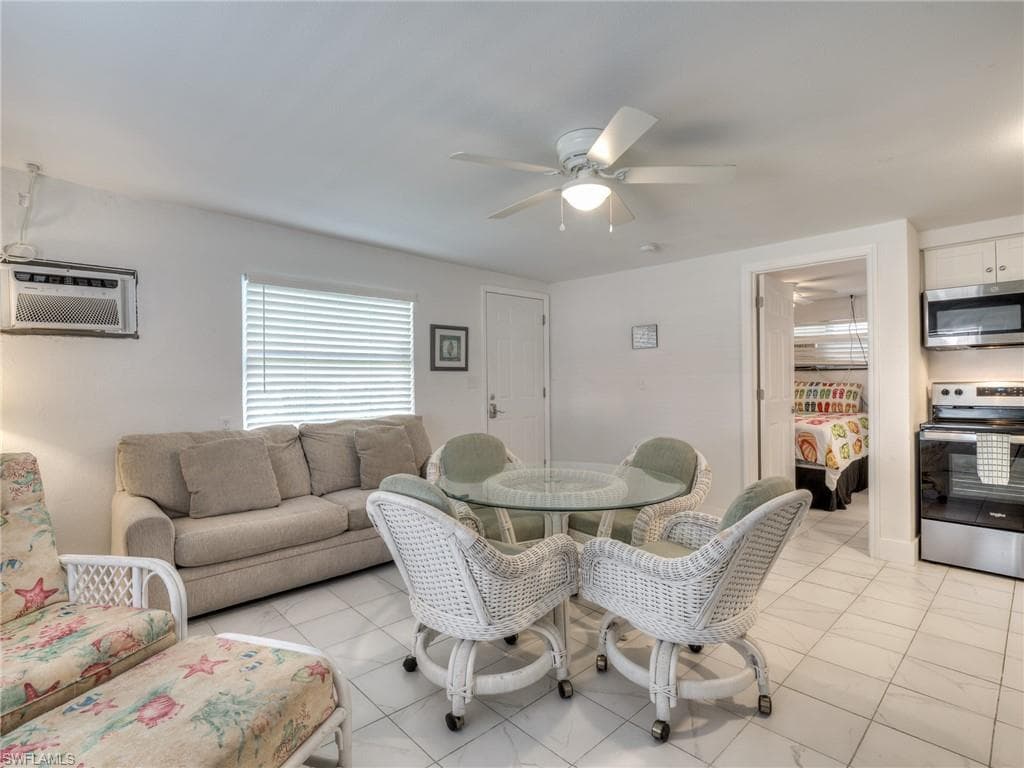 130-132 Delmar AVE, FORT MYERS BEACH FL 33931-10