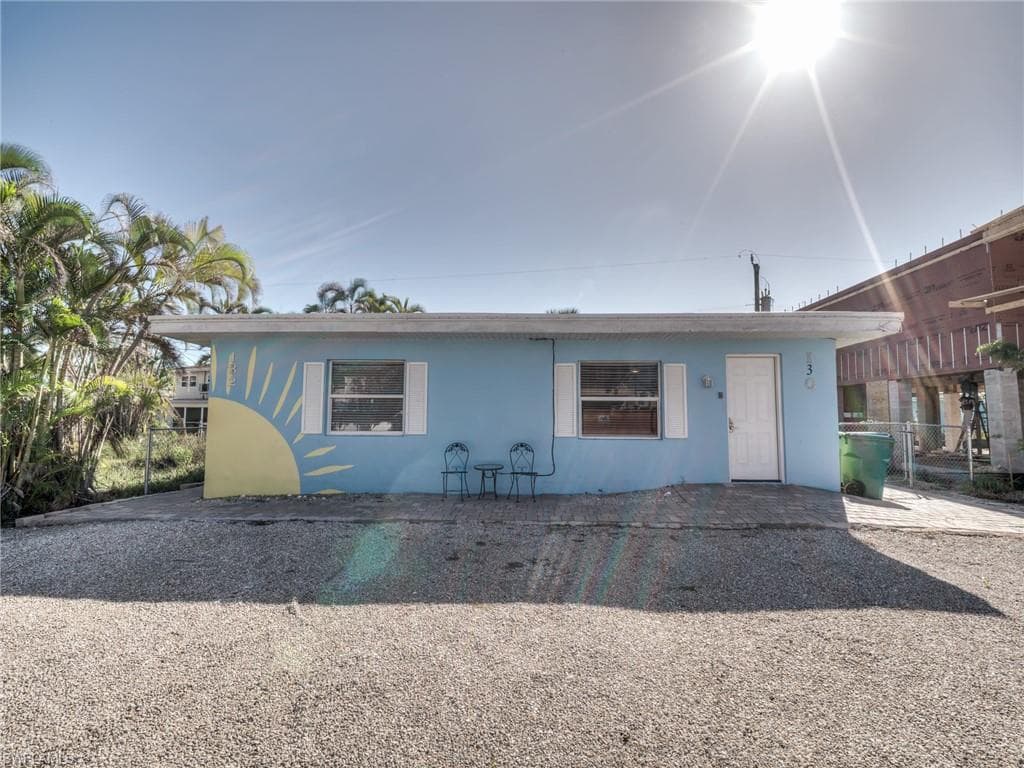 130-132 Delmar AVE, FORT MYERS BEACH FL 33931-3