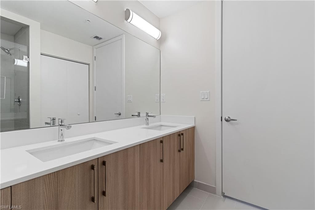 26600 Rosewood Pointe DR # 101, BONITA SPRINGS FL 34135-19