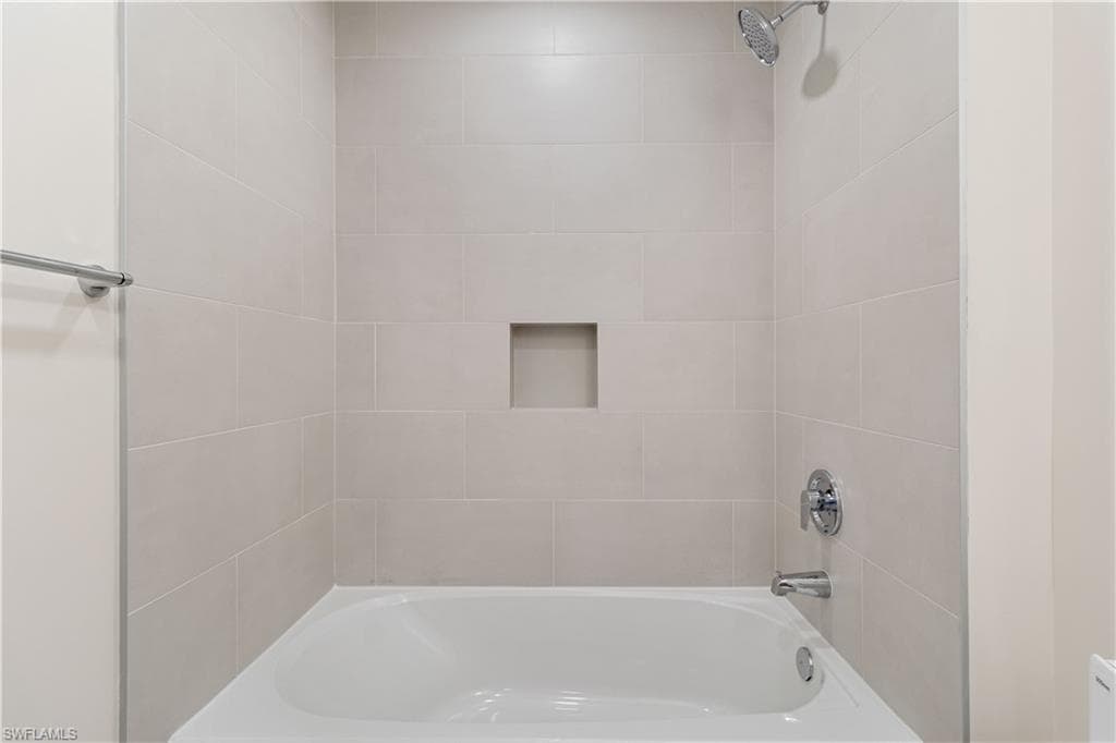 26600 Rosewood Pointe DR # 101, BONITA SPRINGS FL 34135-14