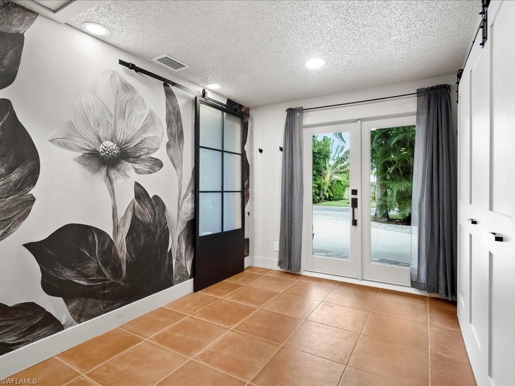 1046 Sperling AVE, NAPLES FL 34103-1