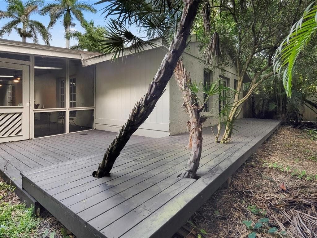 1046 Sperling AVE, NAPLES FL 34103-17