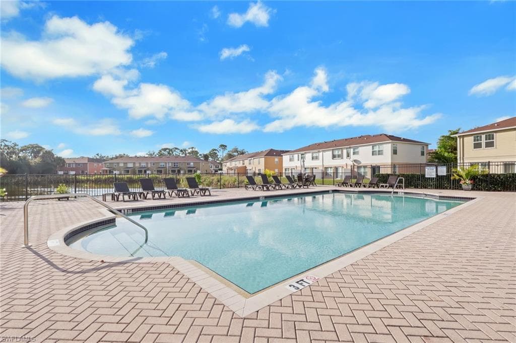 15061 Caspian Tern CT # 102, NORTH FORT MYERS FL 33917-32
