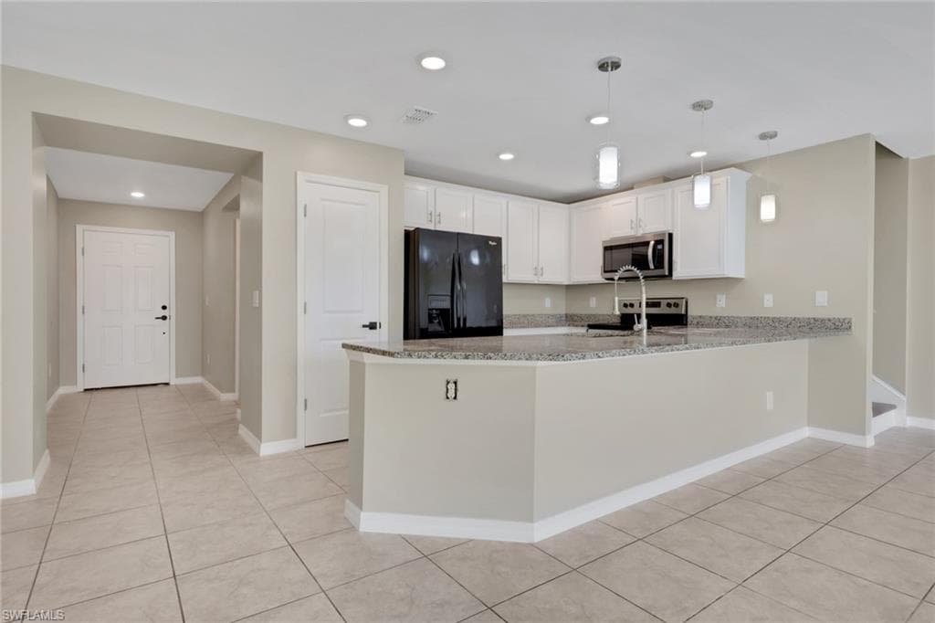 15061 Caspian Tern CT # 102, NORTH FORT MYERS FL 33917-3