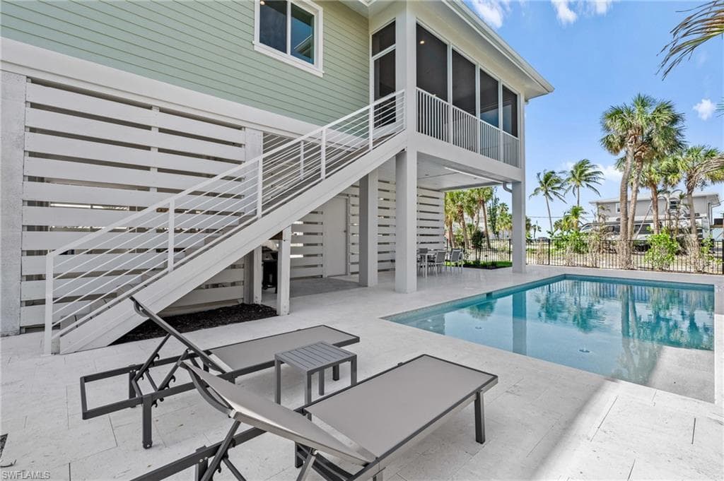 117 Hercules DR, FORT MYERS BEACH FL 33931-7