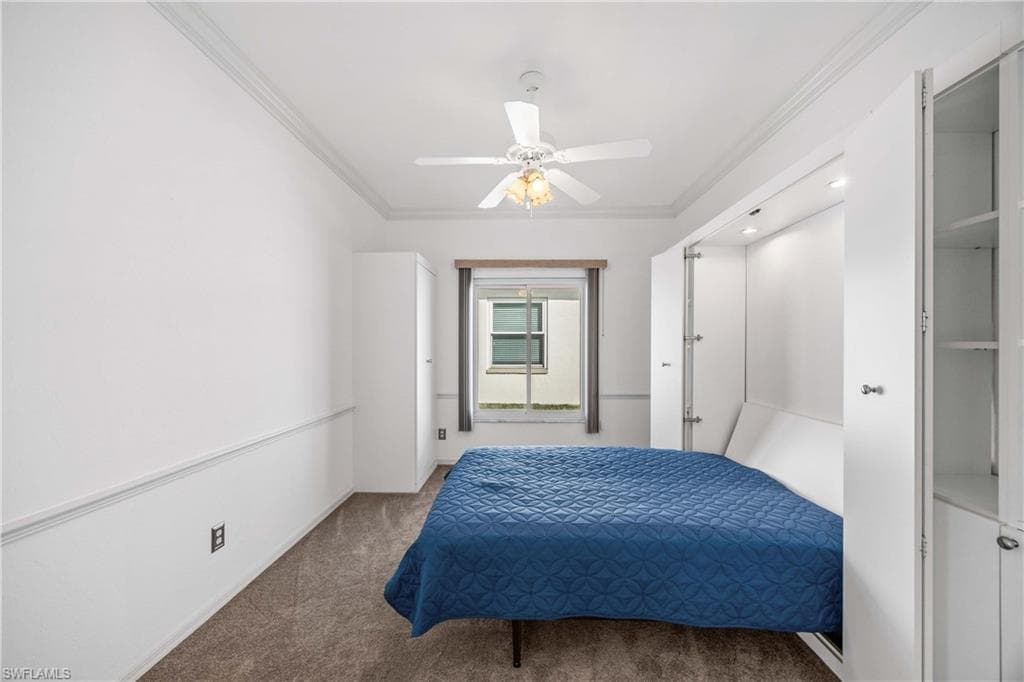 223 Stanhope CIR, NAPLES FL 34104-14