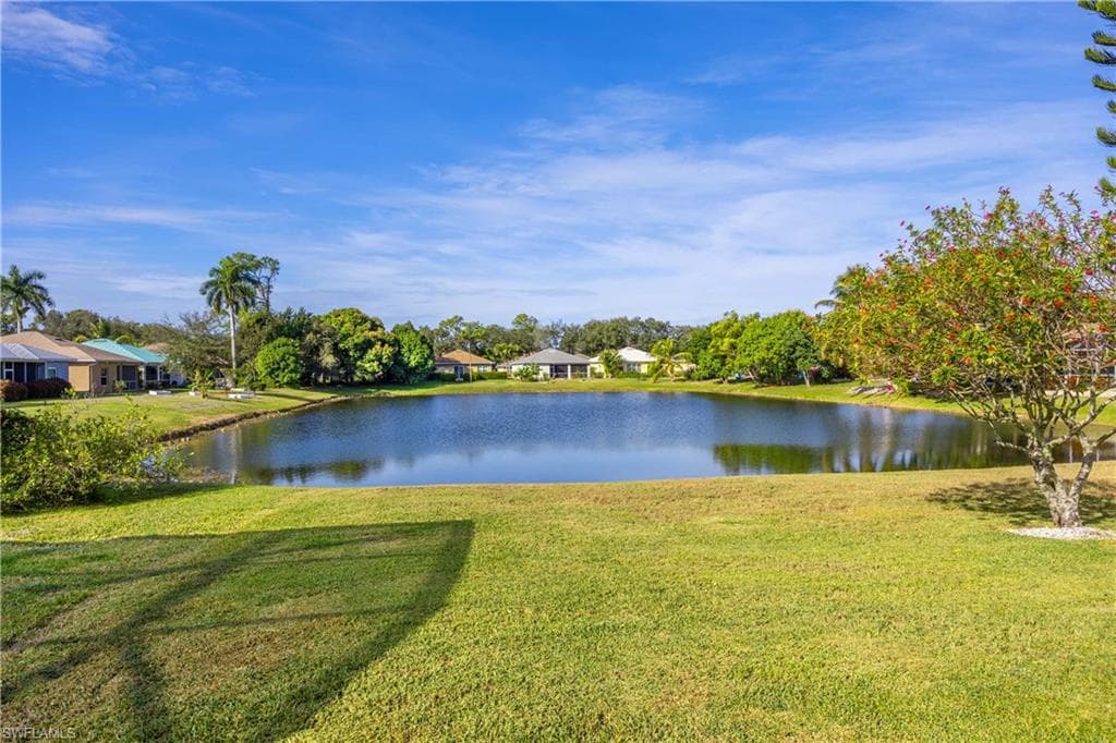 223 Stanhope CIR, NAPLES FL 34104-24