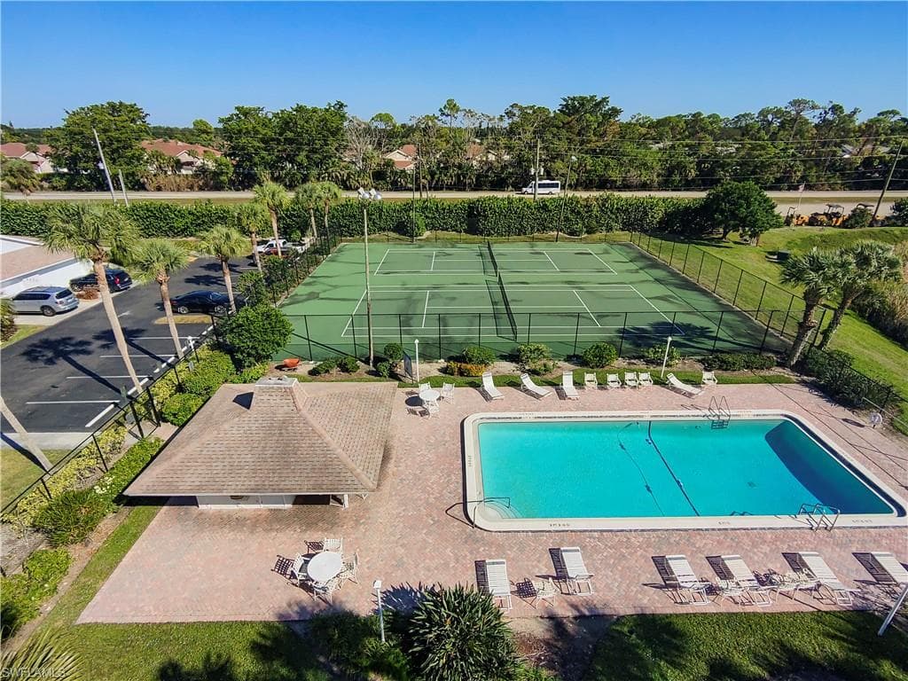 9610 Victoria LN # D202, NAPLES FL 34109-22