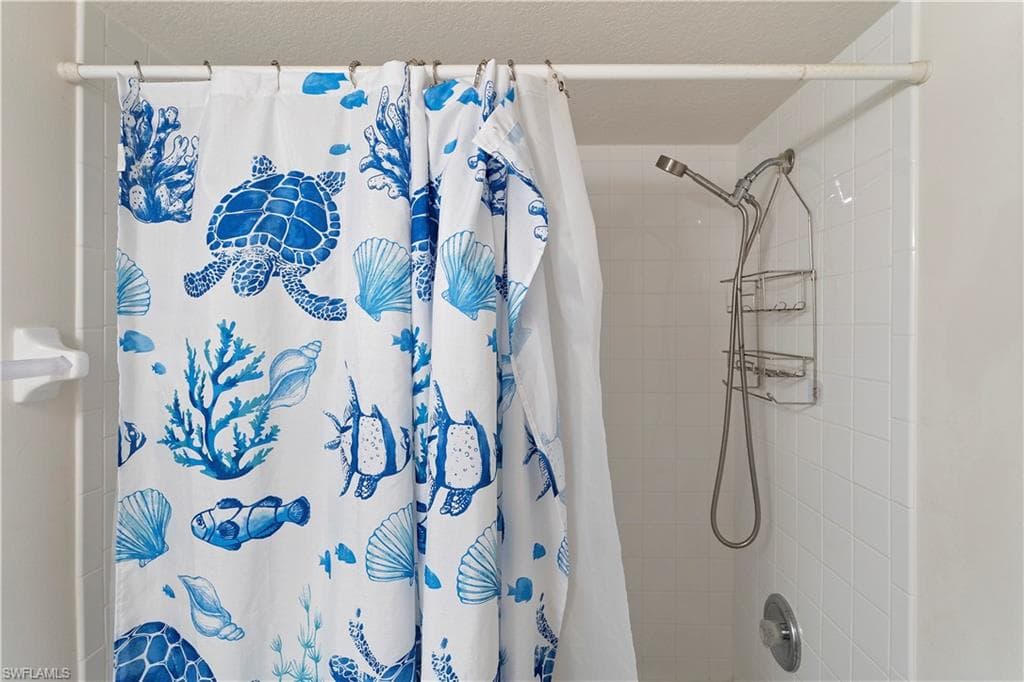 9610 Victoria LN # D202, NAPLES FL 34109-11