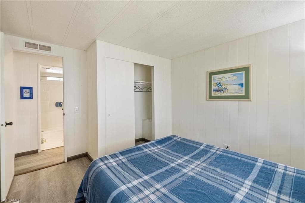 952 Days LN, NORTH FORT MYERS FL 33917-9