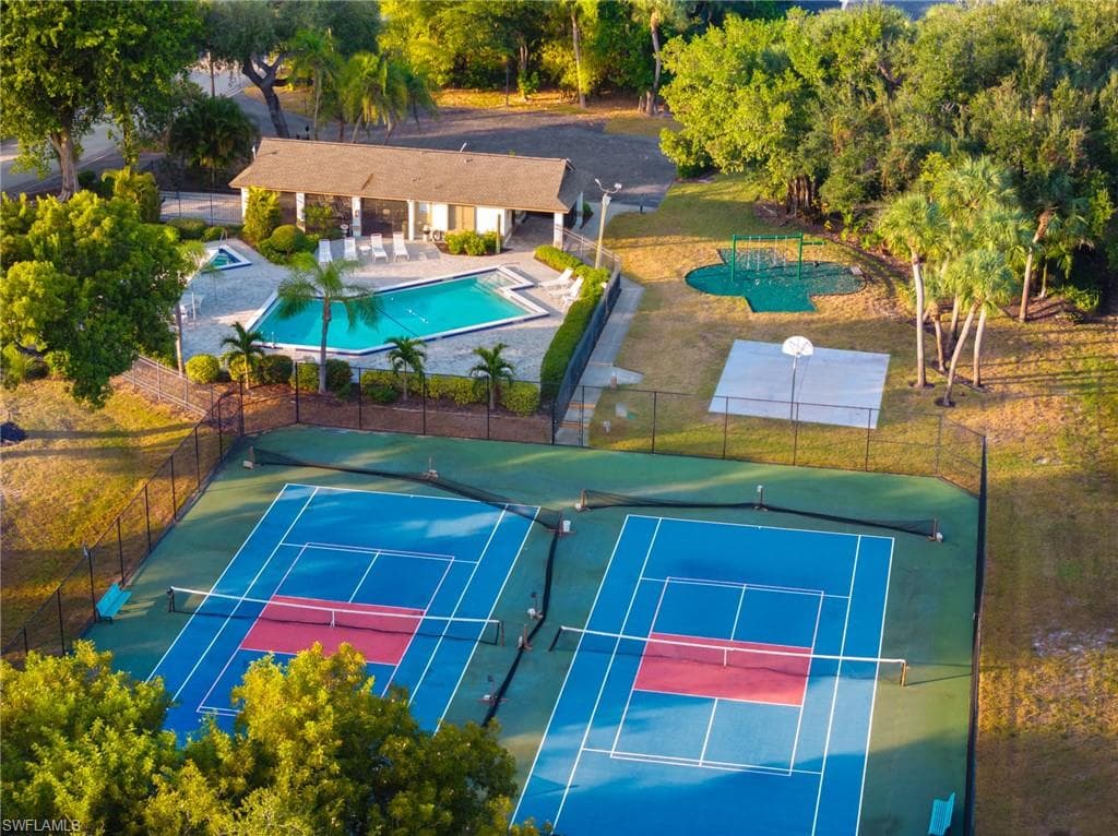 12457 McGregor Woods CIR, FORT MYERS FL 33908-35