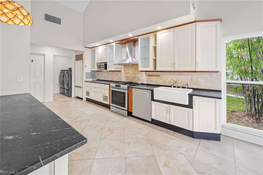 12457 McGregor Woods CIR, FORT MYERS FL 33908-10