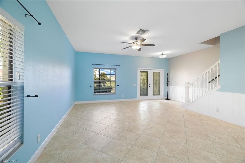 2201 Cape Heather CIR, CAPE CORAL FL 33991-6